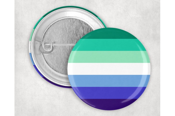 meleg férfi pride kitűző – zöld-kék csíkos (44 mm) 2