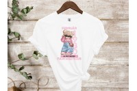 Személyre szabható macis szülinapi Póló – Farmeres csajos maci minta vagány macis szülinapi póló férfiaknak – személyre szabható és humoros 22