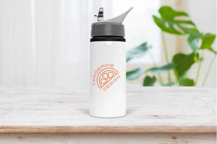egyedi aluminium kulacs beépített szívószállal - online tervező 2