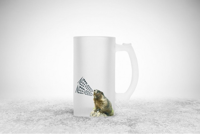 nevedet ordító mormota söröskorsó 2